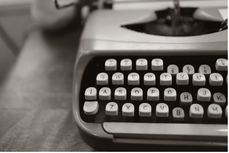 Copywriting für Selbständige - Texte die Verkaufen - Write to win, Schreibmaschine